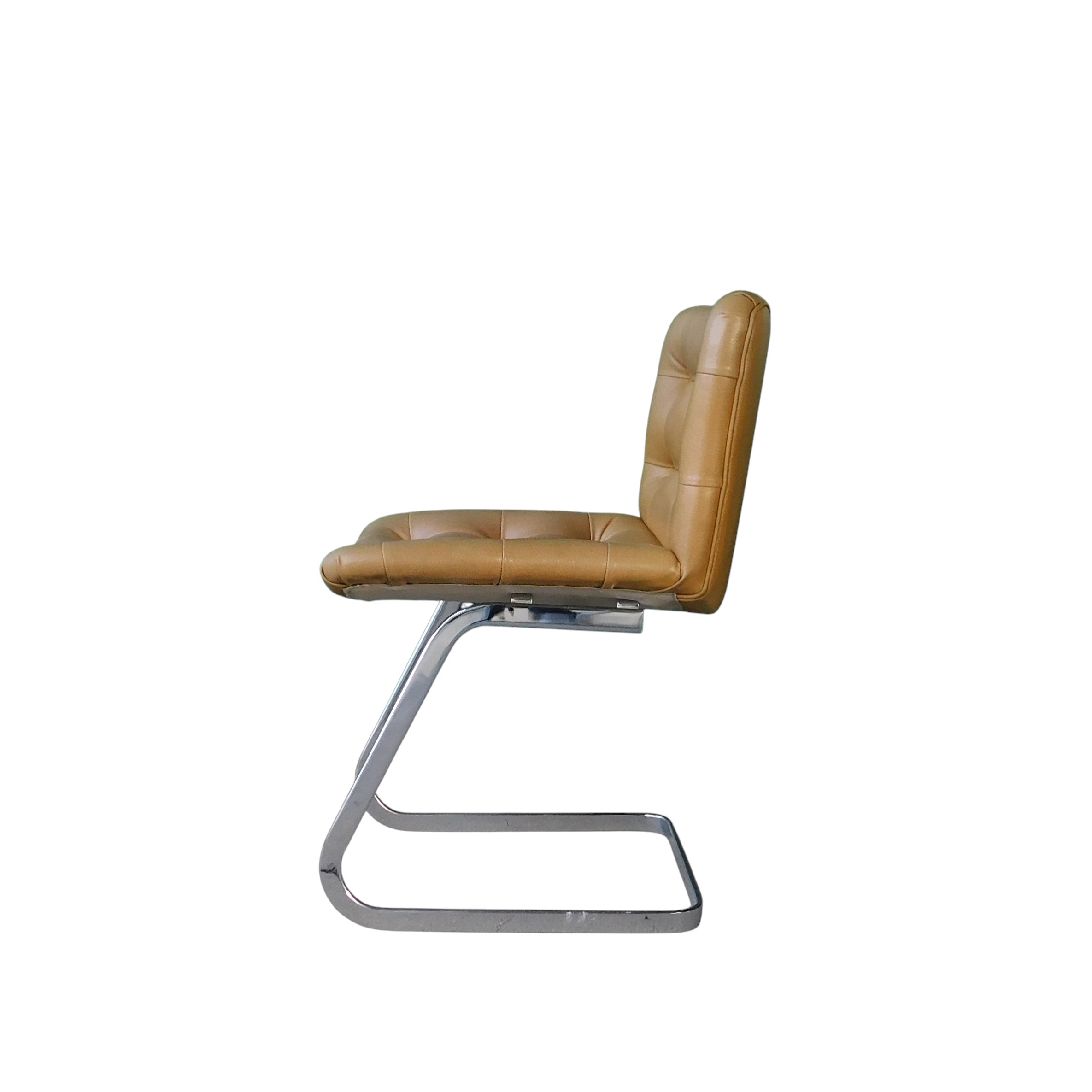 Set de six chaises vintage Robert Haussmann